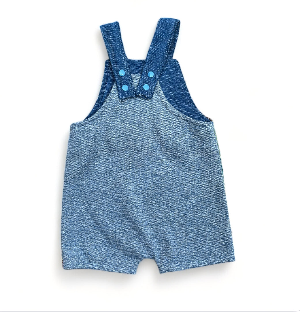 Roses are red, Violets are Blue w/ dark blue pocket (short)